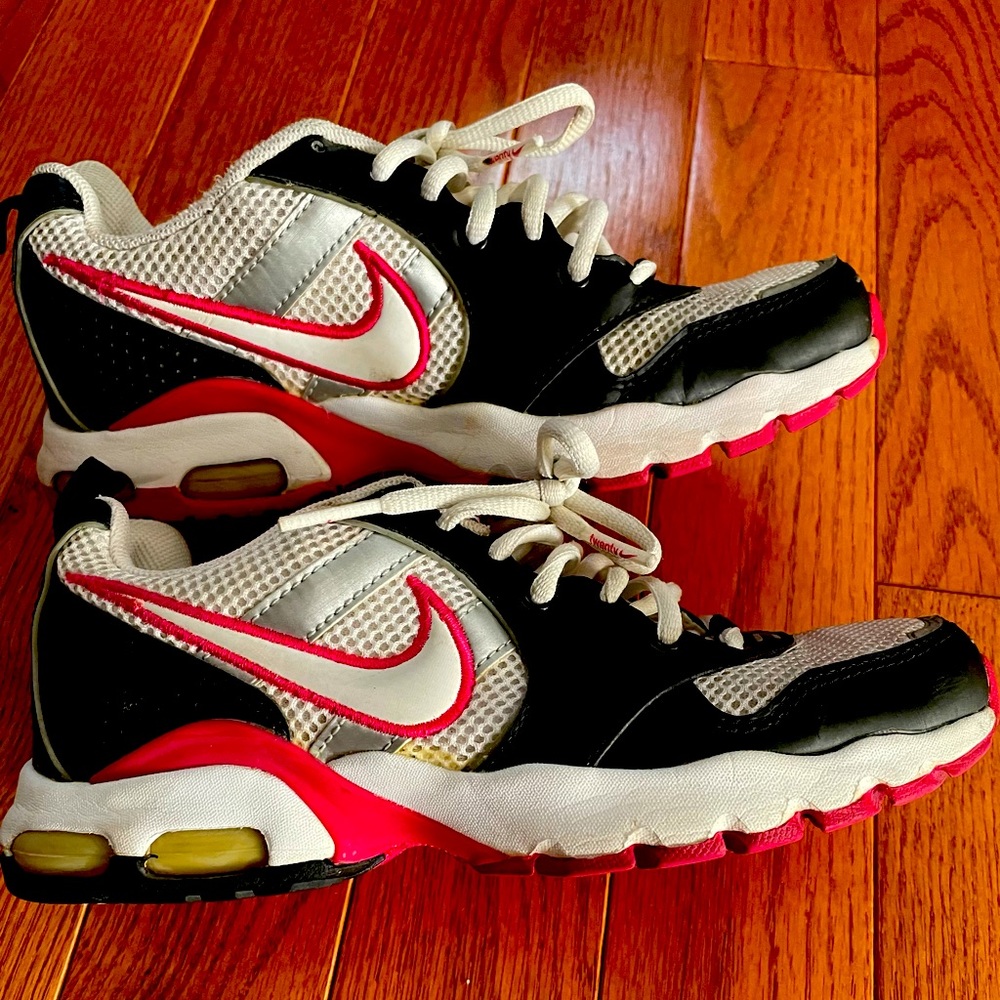 Max air nike Size 7 Women’s Shoe